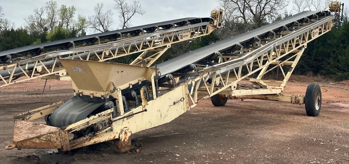Astec 30" x 50' Radial Stacker